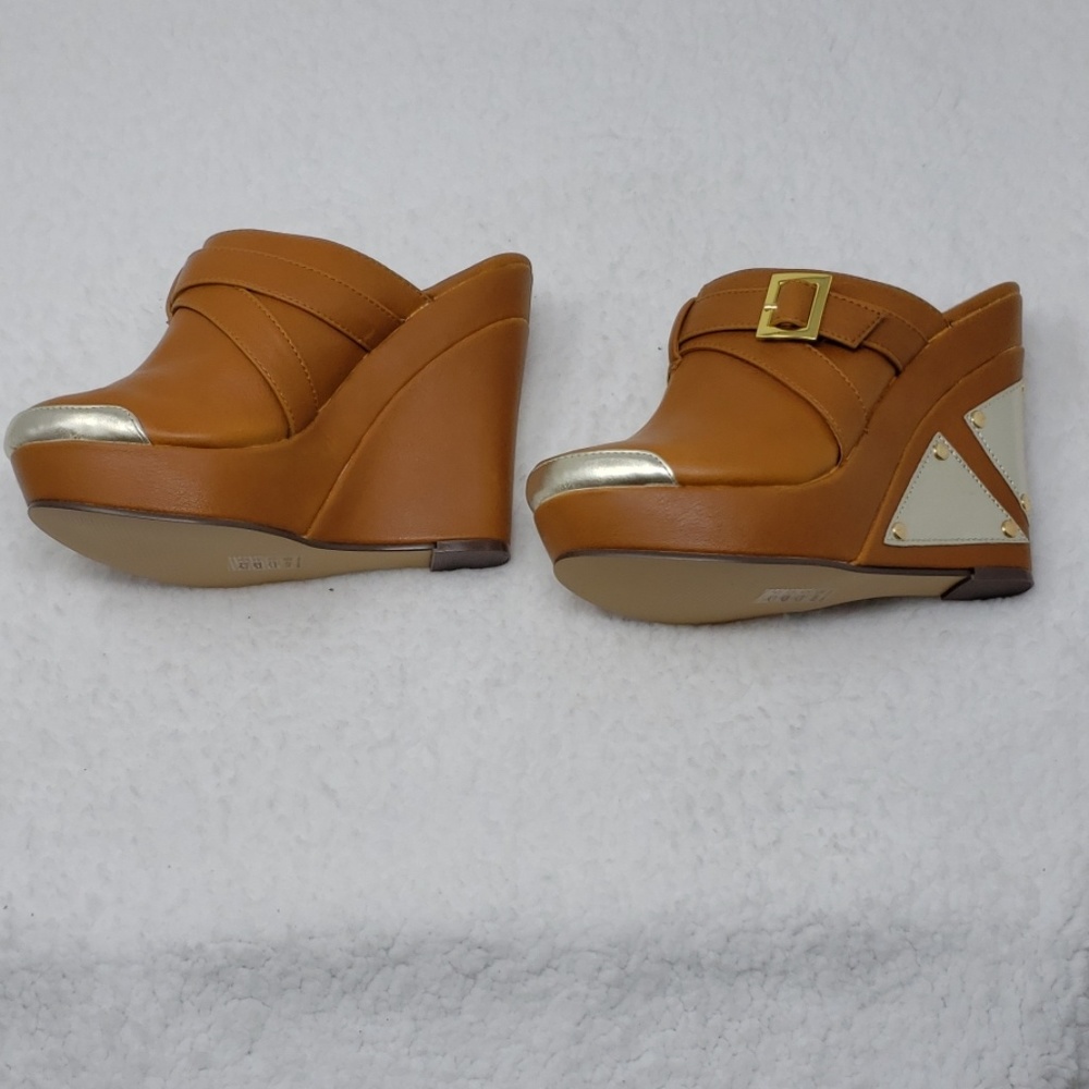 New Platform Wedge Mules - Picture 2 of 8